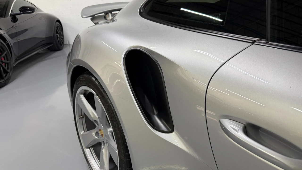 2017 Porsche 991 Turbo - Image 9 of 31
