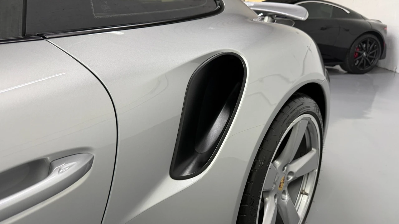 2017 Porsche 991 Turbo - Image 26 of 31