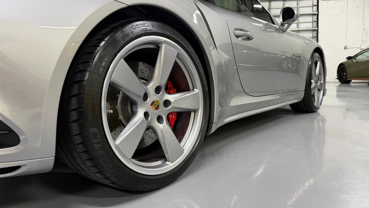 2017 Porsche 991 Turbo - Image 10 of 31