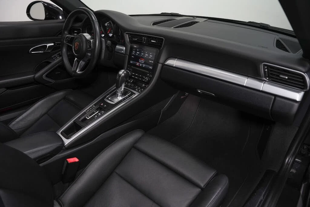 2017 Porsche 991 Targa 4 & 4S - Image 30 of 31