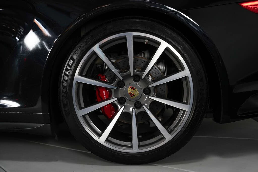 2017 Porsche 991 Targa 4 & 4S - Image 21 of 31