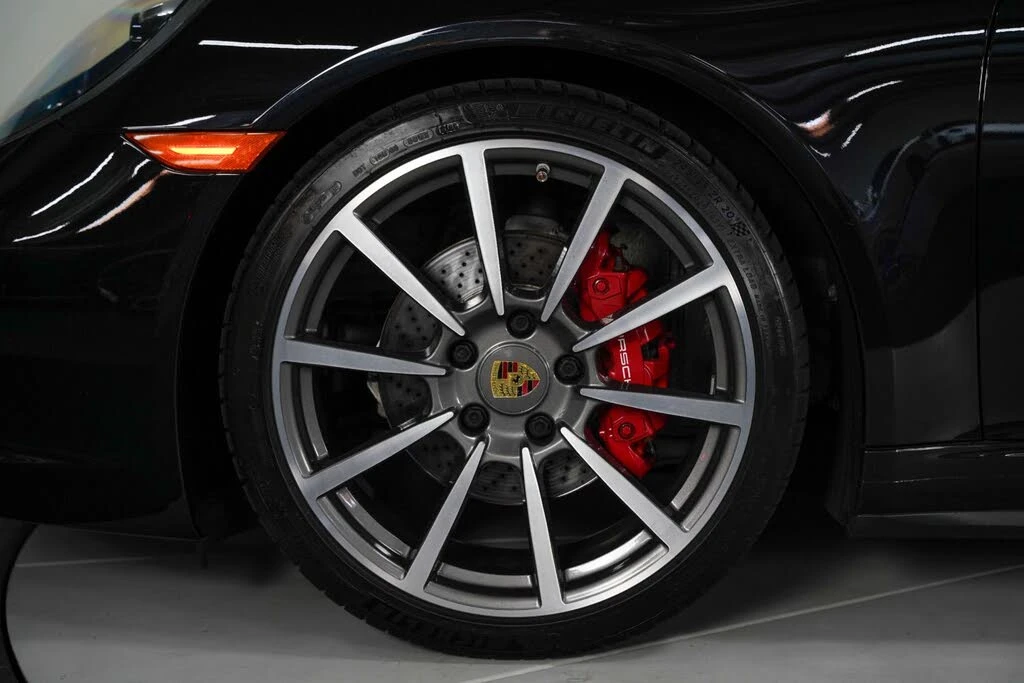 2017 Porsche 991 Targa 4 & 4S - Image 18 of 31