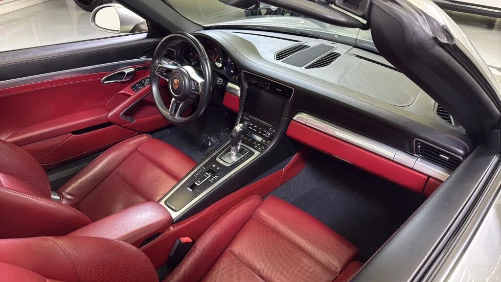 2017 Porsche 991 Targa 4 & 4S - Image 14 of 23