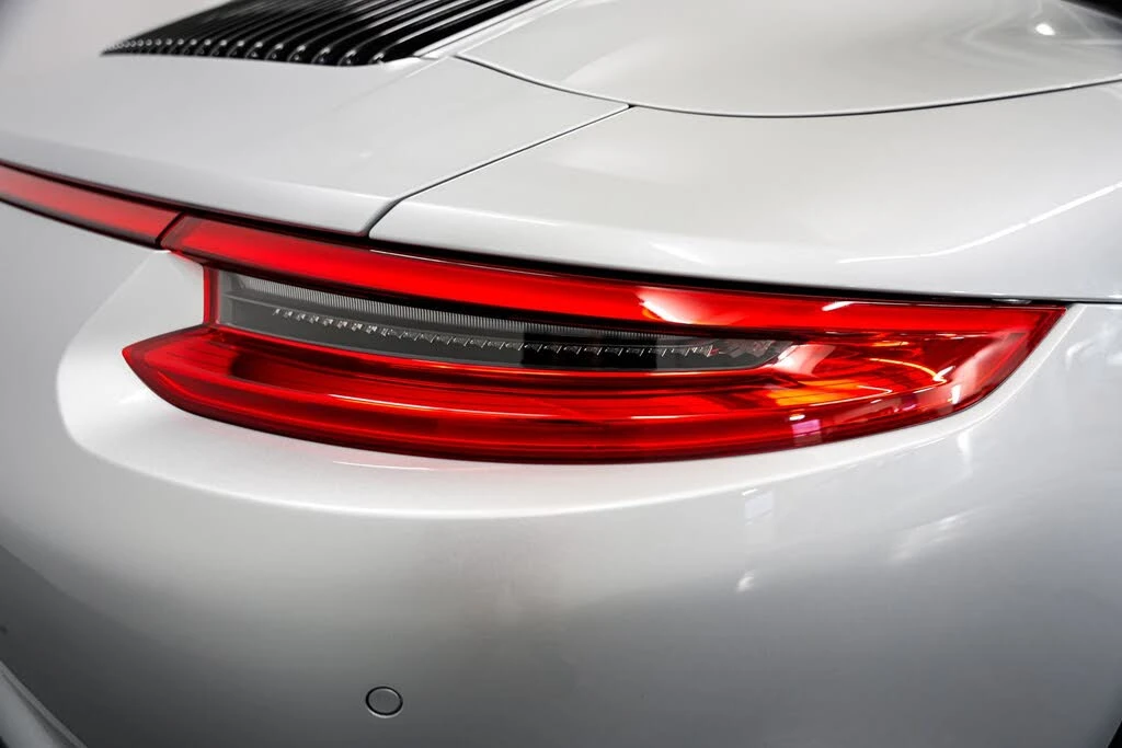 2017 Porsche 991 Targa 4 & 4S - Image 27 of 31