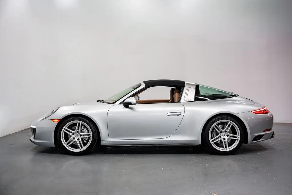 2017 Porsche 991 Targa 4 & 4S - Image 7 of 31
