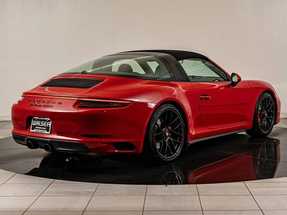 2017 Porsche 991 Targa 4 GTS - Image 8 of 31
