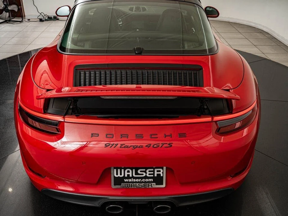 2017 Porsche 991 Targa 4 GTS - Image 29 of 31