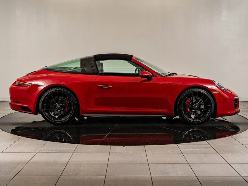 2017 Porsche 991 Targa 4 GTS - Image 9 of 31