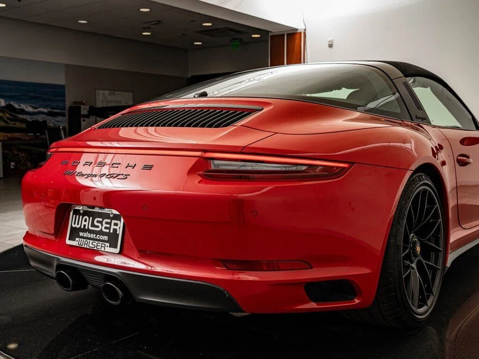 2017 Porsche 991 Targa 4 GTS - Image 24 of 31