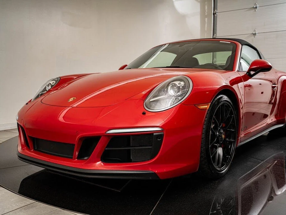 2017 Porsche 991 Targa 4 GTS - Image 16 of 31