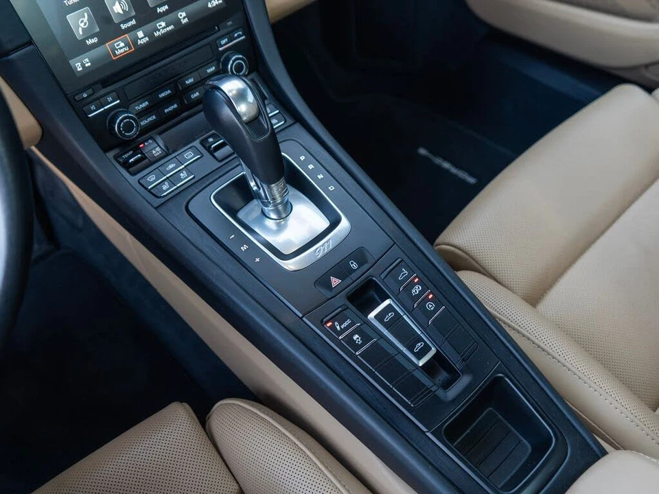 2017 Porsche 991 Targa 4 GTS - Image 26 of 31