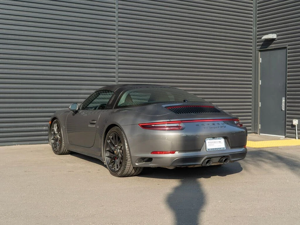 2017 Porsche 991 Targa 4 GTS - Image 3 of 31