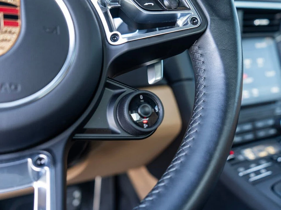 2017 Porsche 991 Targa 4 GTS - Image 21 of 31