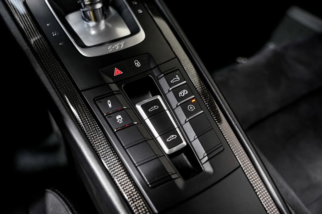 2017 Porsche 991 Targa 4 GTS - Image 17 of 31