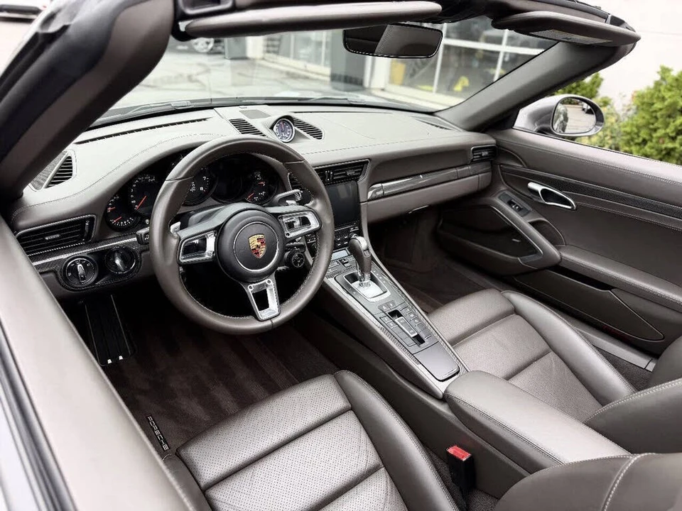 2017 Porsche 991 Targa 4 GTS - Image 29 of 31