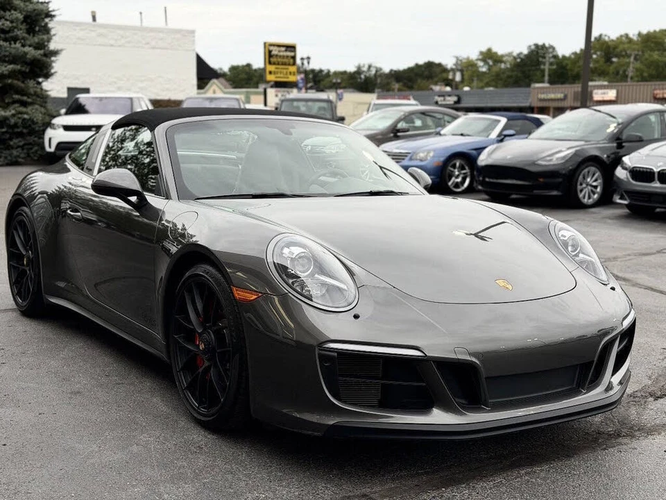 2017 Porsche 991 Targa 4 GTS - Image 7 of 31