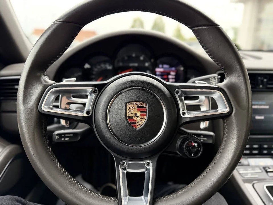 2017 Porsche 991 Targa 4 GTS - Image 17 of 31