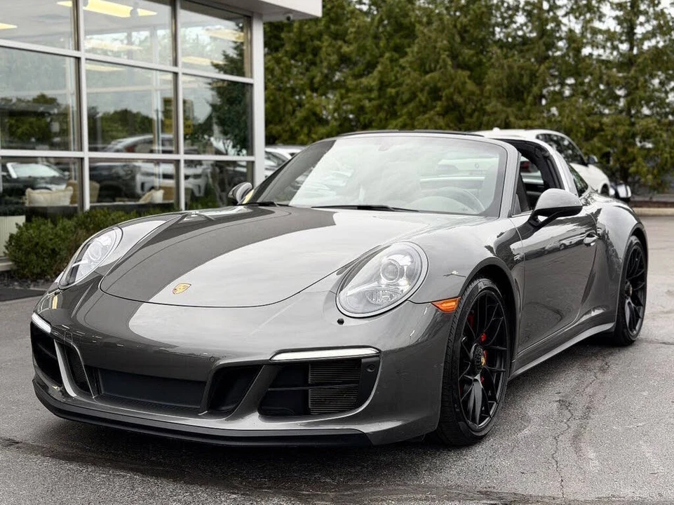 2017 Porsche 991 Targa 4 GTS - Image 24 of 31
