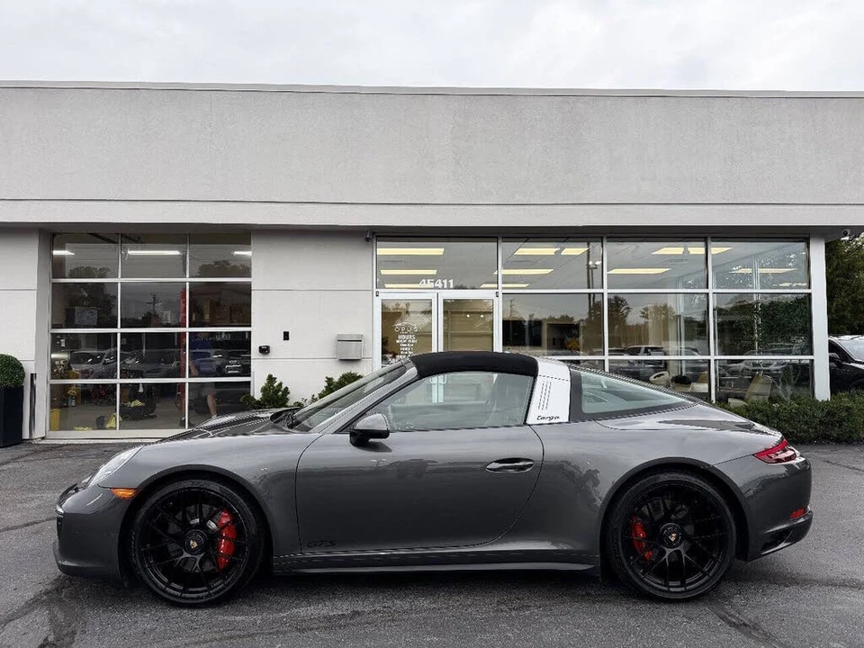 2017 Porsche 991 Targa 4 GTS - Image 2 of 31