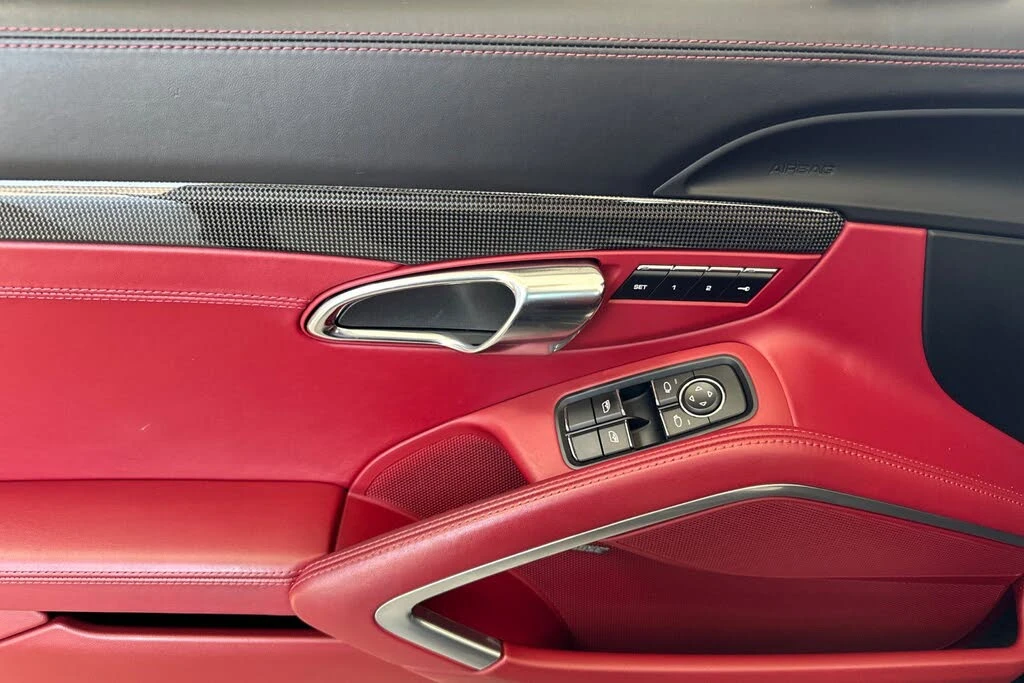 2017 Porsche 991 Targa 4 GTS - Image 13 of 31