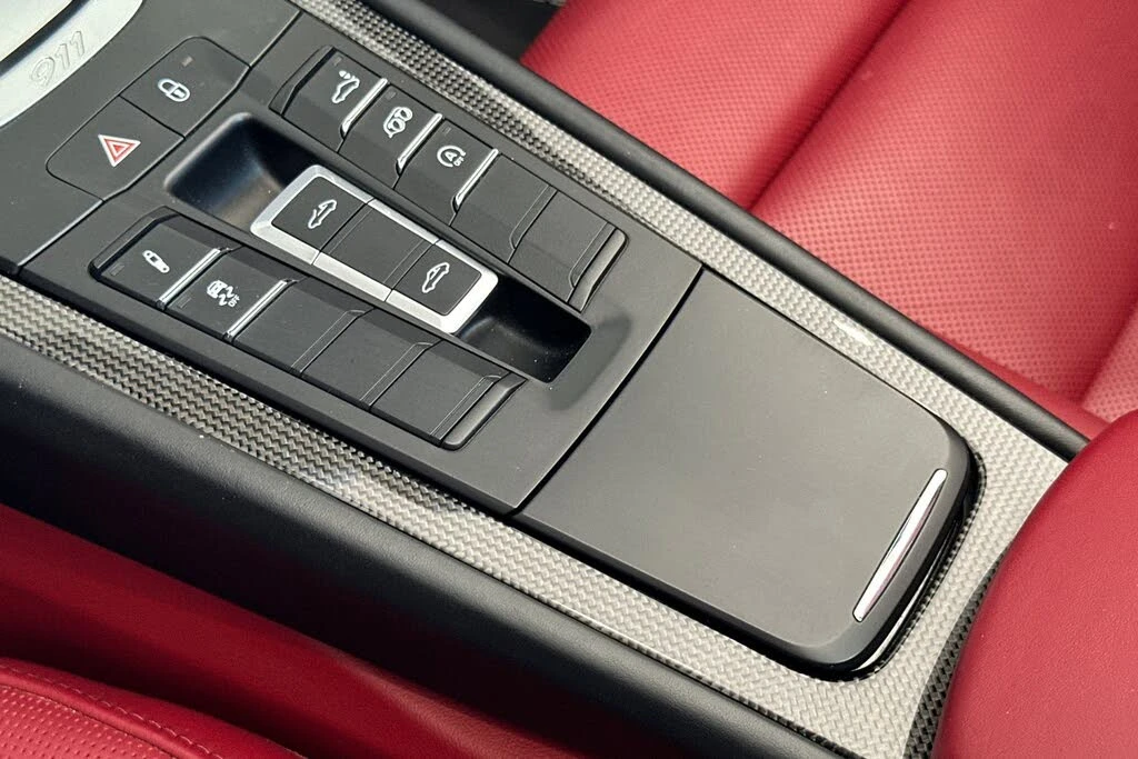 2017 Porsche 991 Targa 4 GTS - Image 26 of 31