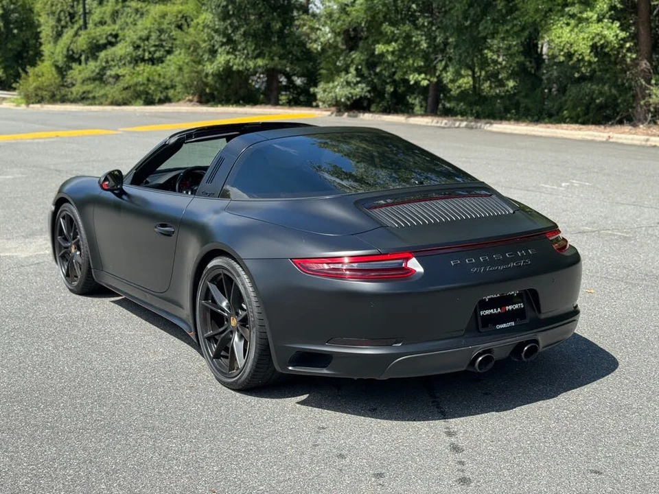 2017 Porsche 991 Targa 4 GTS - Image 29 of 31