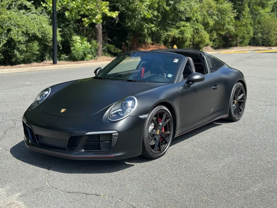 2017 Porsche 991 Targa 4 GTS - Image 28 of 31