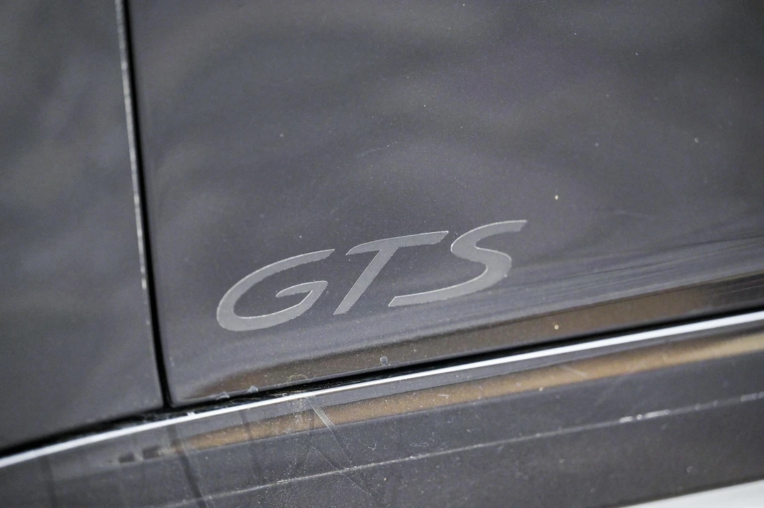 2017 Porsche 991 Targa 4 GTS - Image 19 of 31