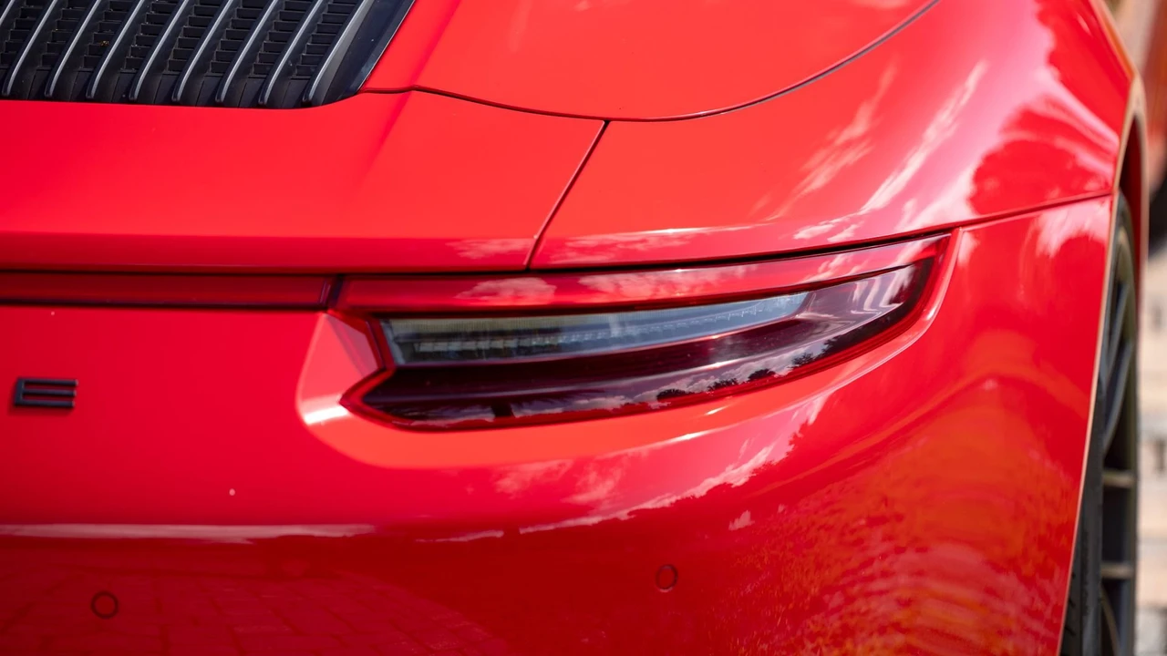 2017 Porsche 991 Targa 4 GTS - Image 26 of 31