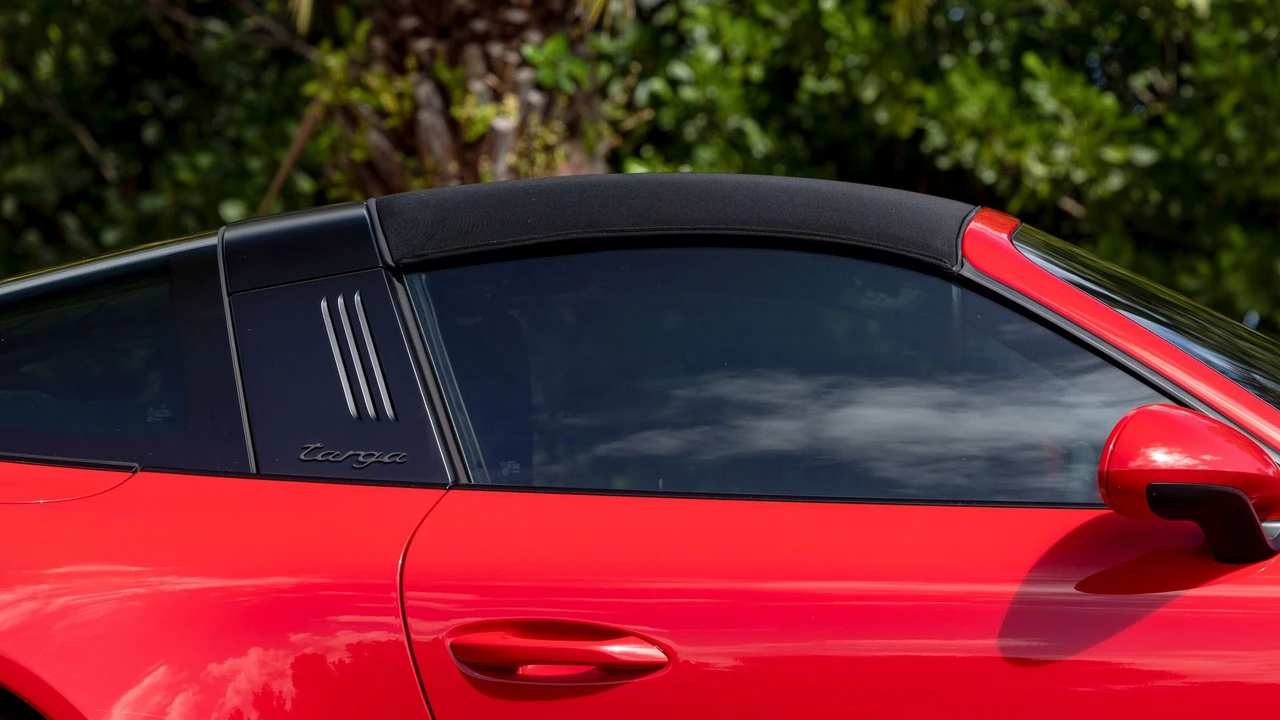 2017 Porsche 991 Targa 4 GTS - Image 20 of 31