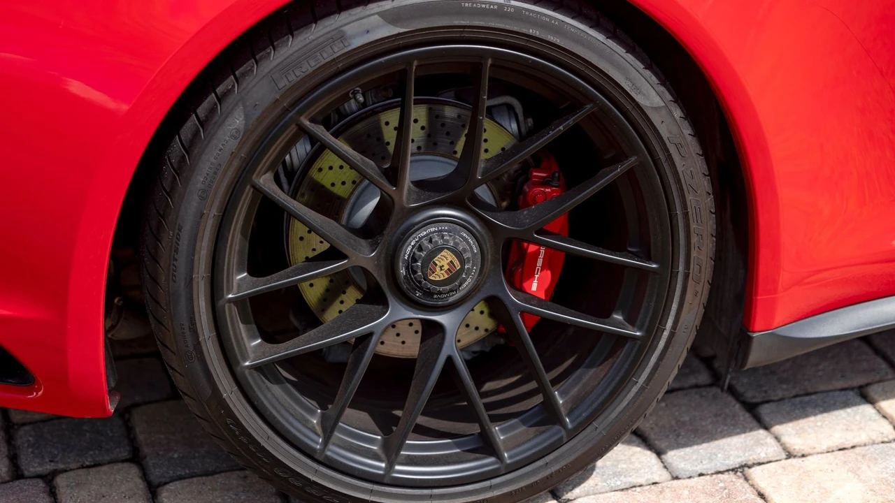 2017 Porsche 991 Targa 4 GTS - Image 28 of 31