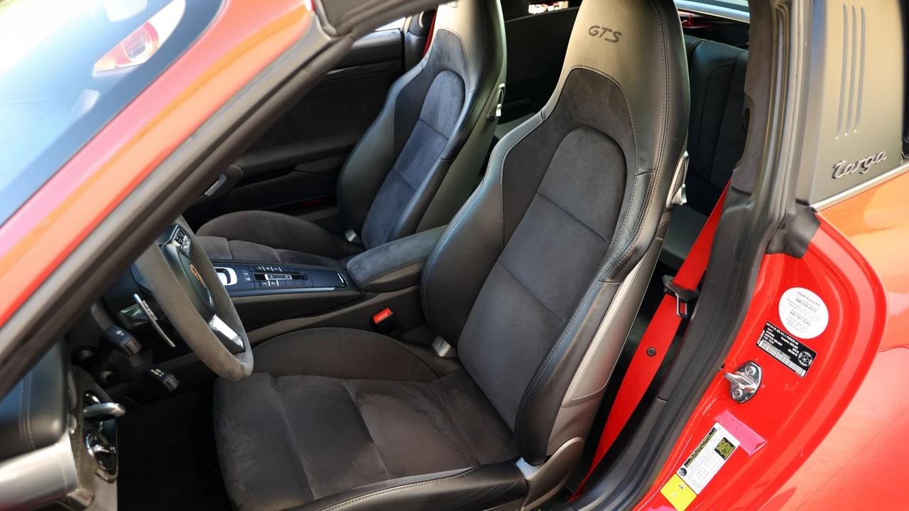 2017 Porsche 991 Targa 4 GTS - Image 10 of 31