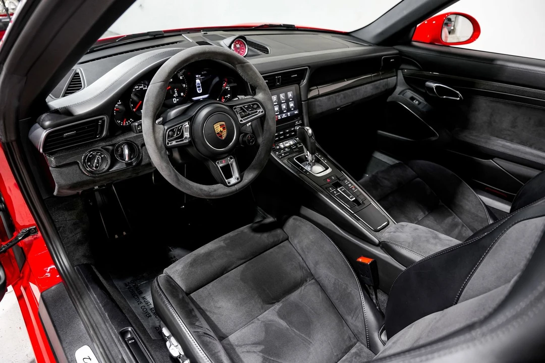 2017 Porsche 991 Targa 4 GTS - Image 10 of 31