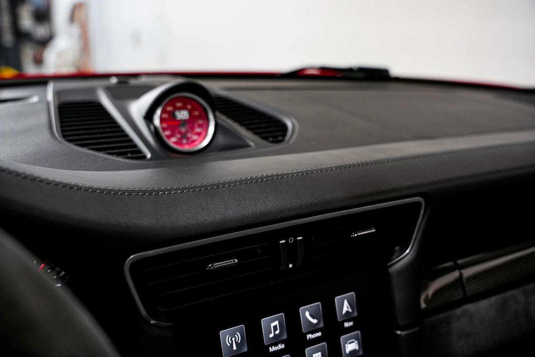 2017 Porsche 991 Targa 4 GTS - Image 14 of 31