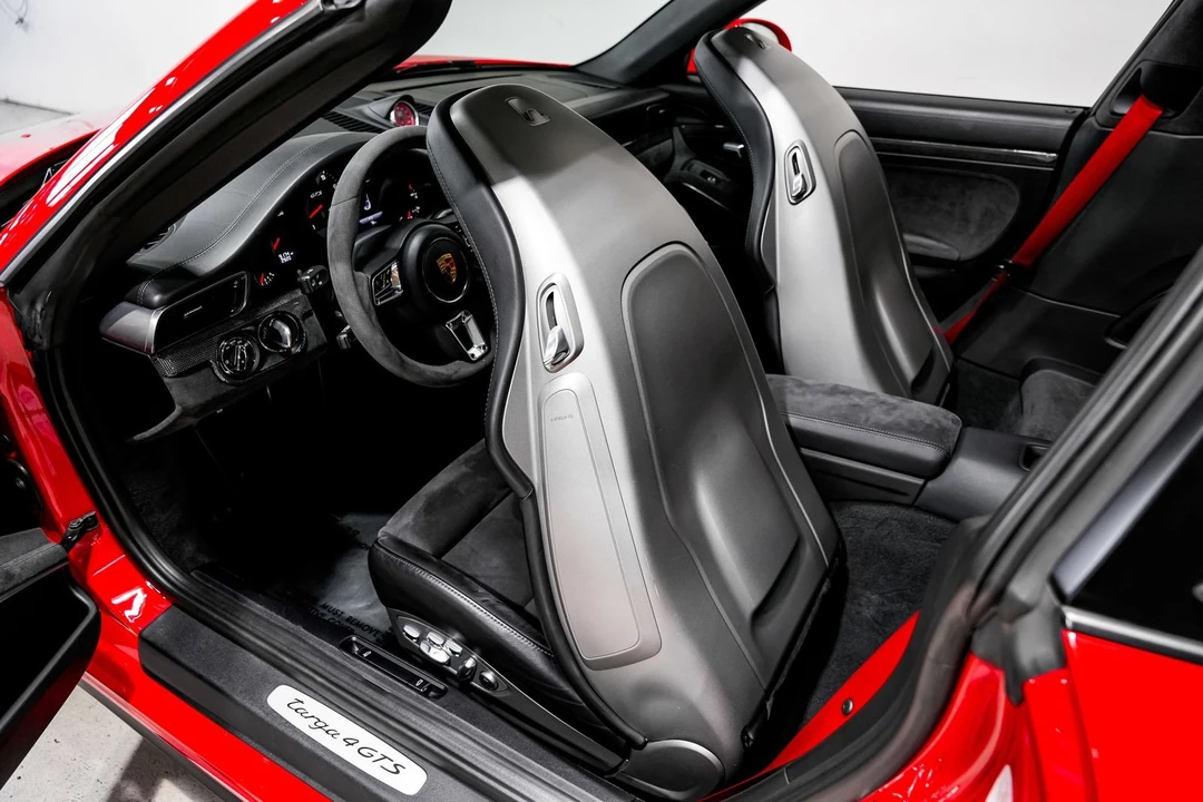 2017 Porsche 991 Targa 4 GTS - Image 21 of 31