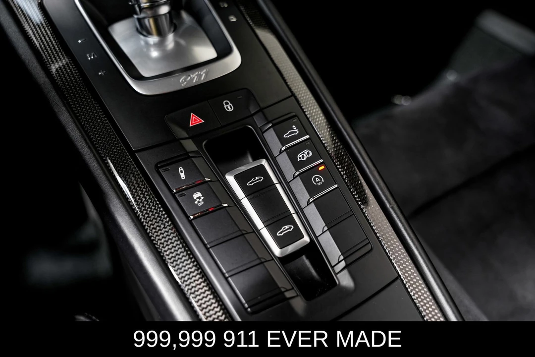 2017 Porsche 991 Targa 4 GTS - Image 17 of 31