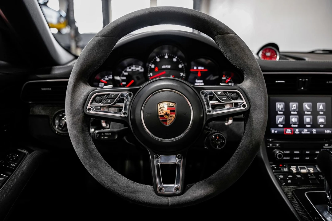 2017 Porsche 991 Targa 4 GTS - Image 11 of 31