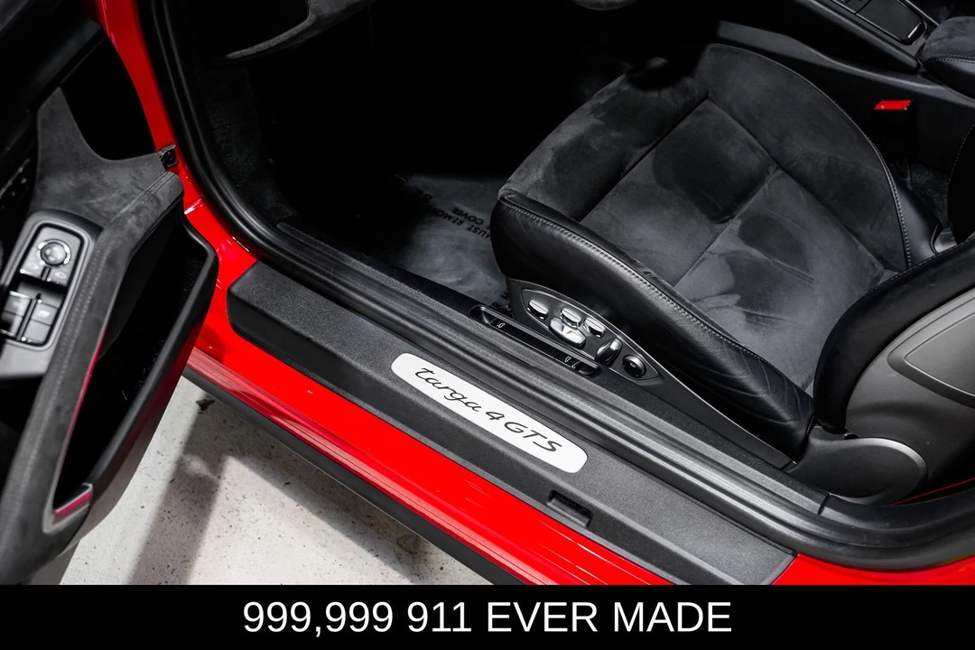 2017 Porsche 991 Targa 4 GTS - Image 24 of 31