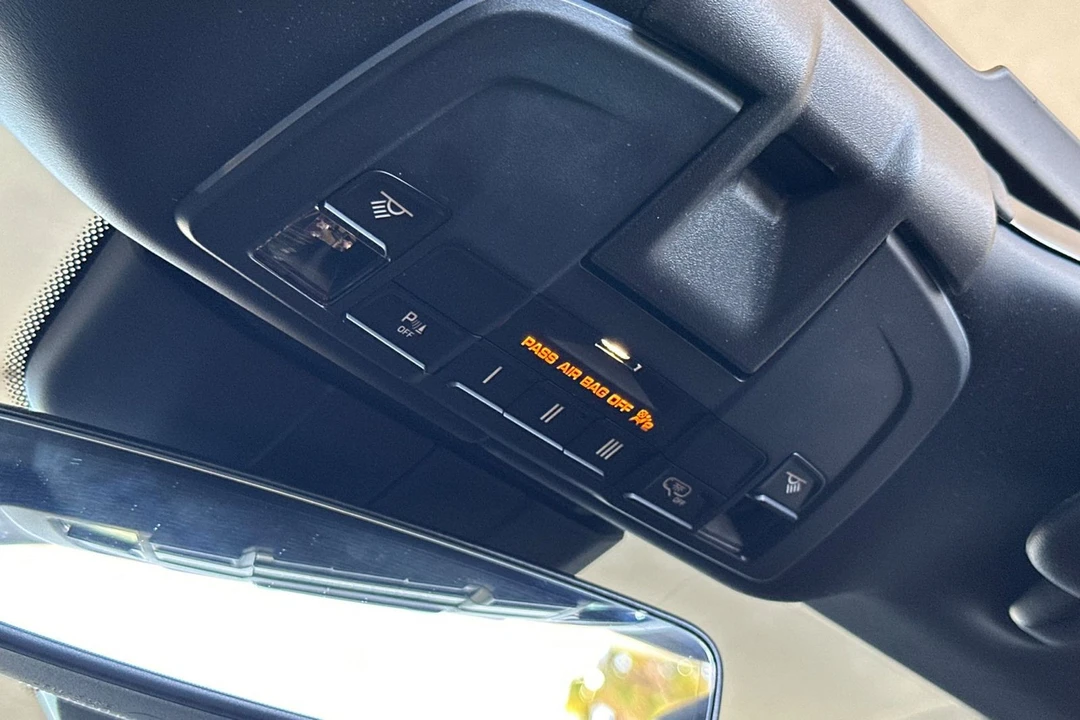2017 Porsche - Image 21 of 31