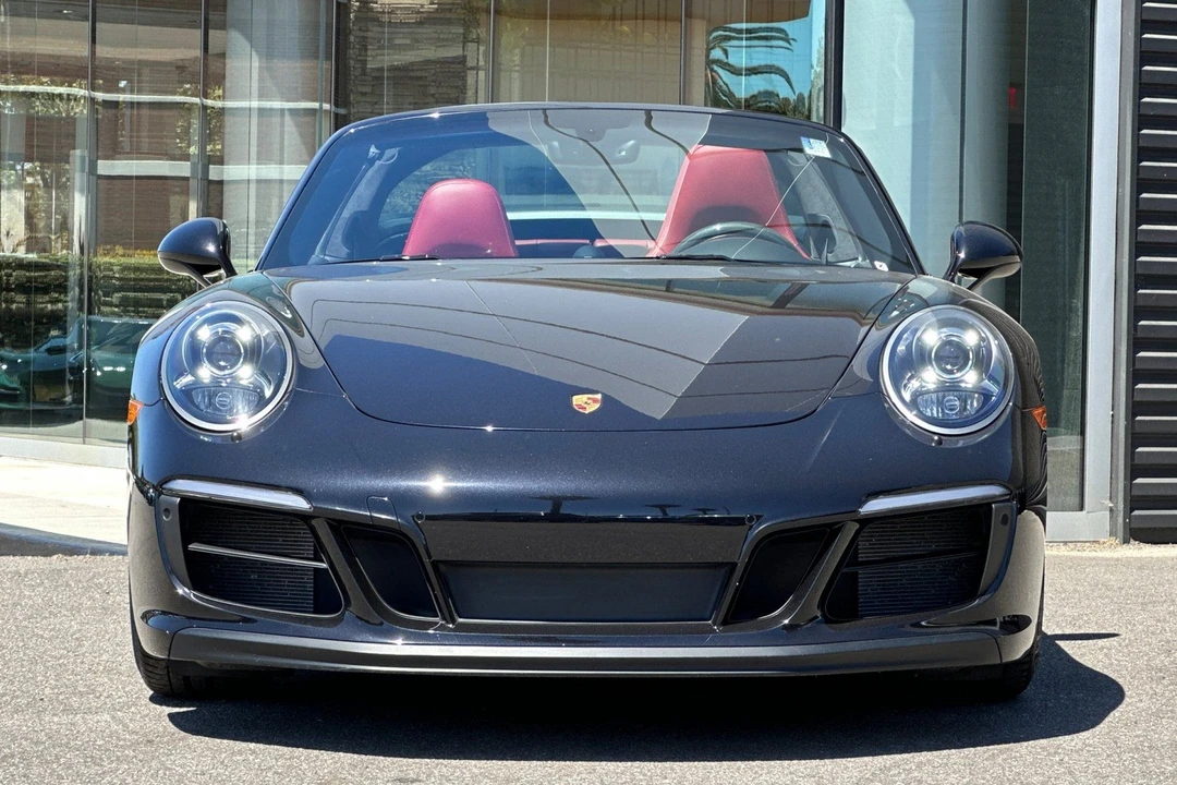 2017 Porsche 991 Targa 4 GTS - Image 11 of 31