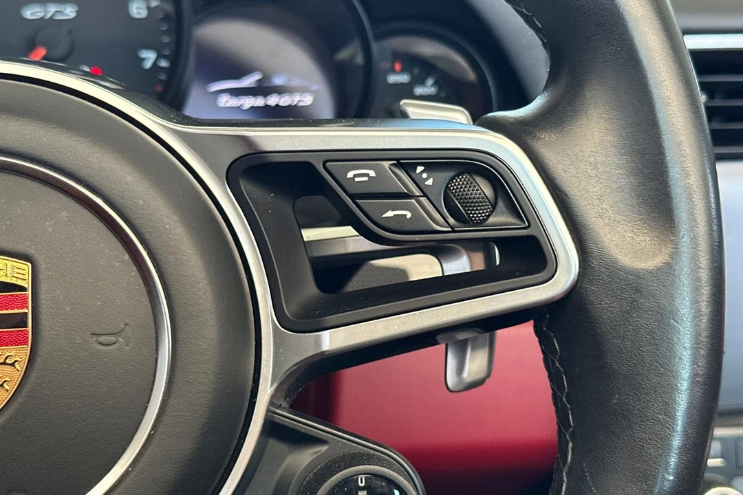 2017 Porsche - Image 31 of 31