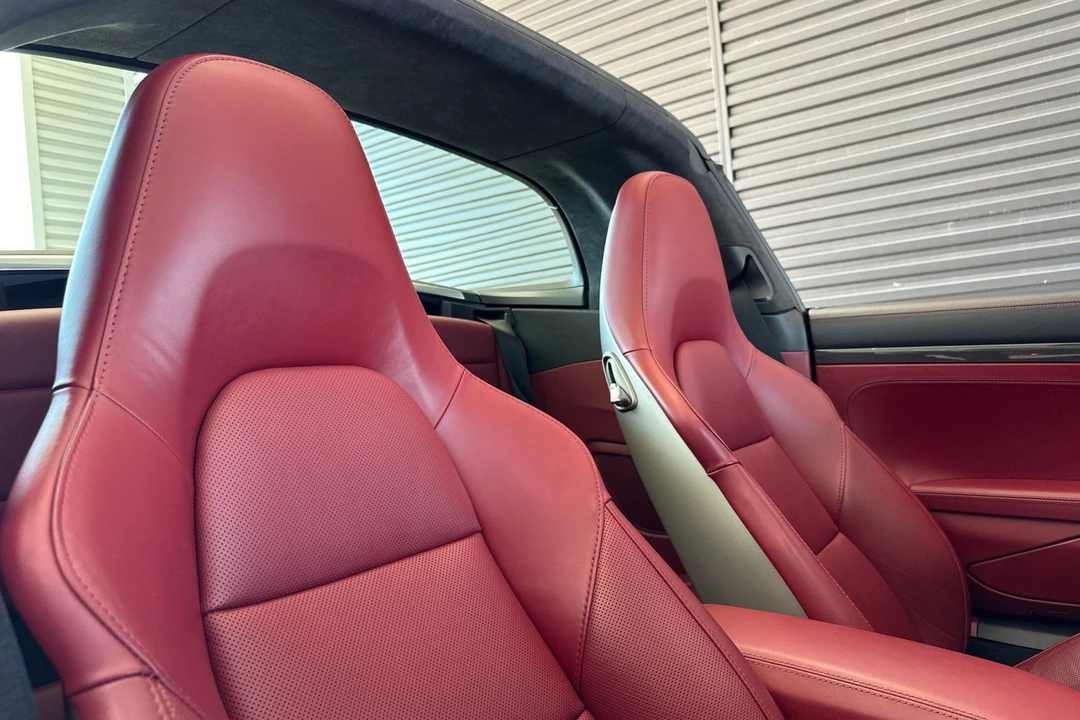 2017 Porsche 991 Targa 4 GTS - Image 19 of 31