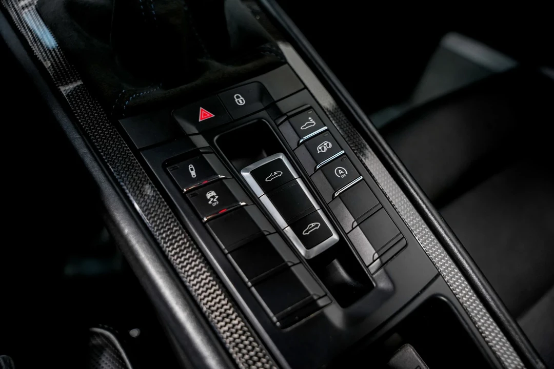 2017 Porsche 991 Targa 4 GTS - Image 16 of 21