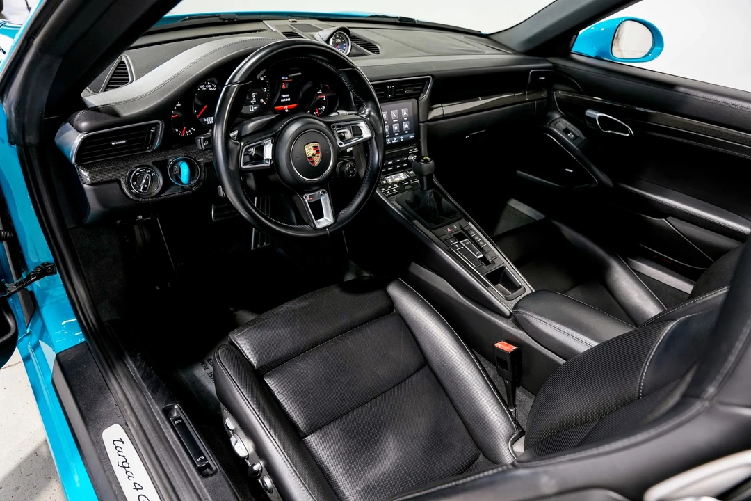 2017 Porsche 991 Targa 4 GTS - Image 9 of 21