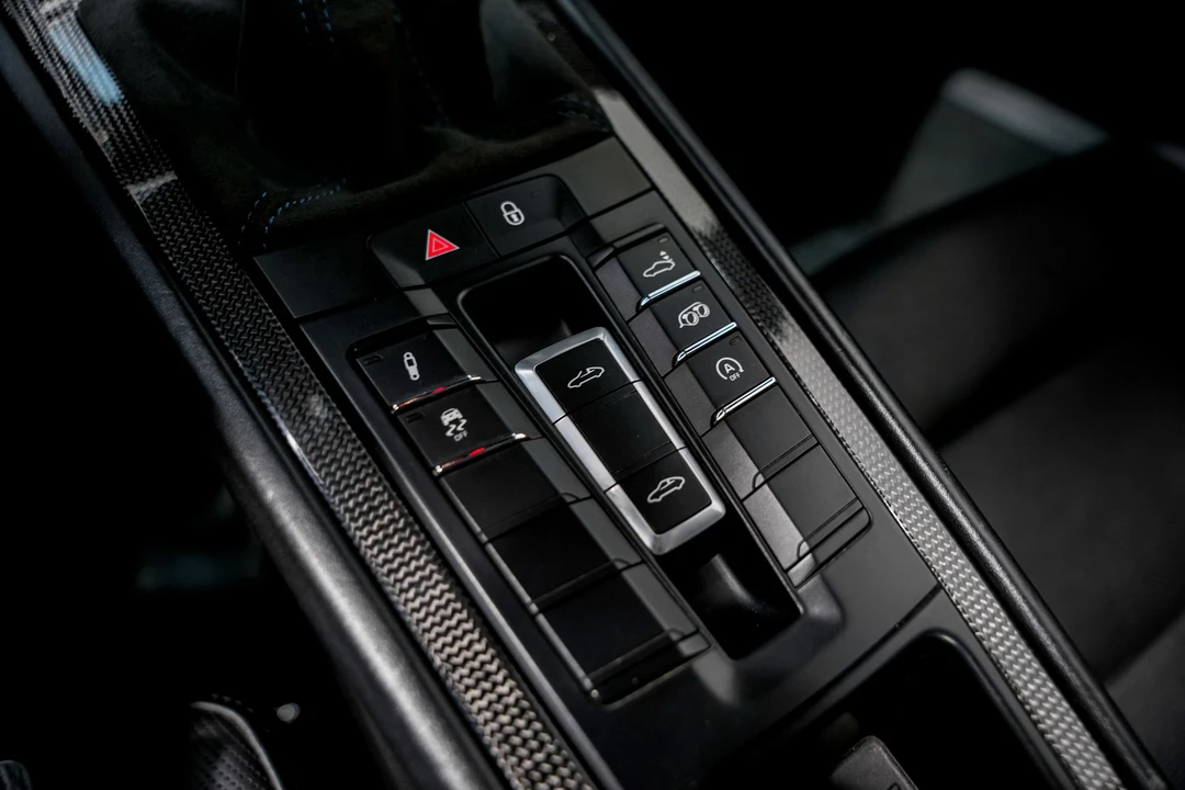 2017 Porsche 991 Targa 4 GTS - Image 16 of 21