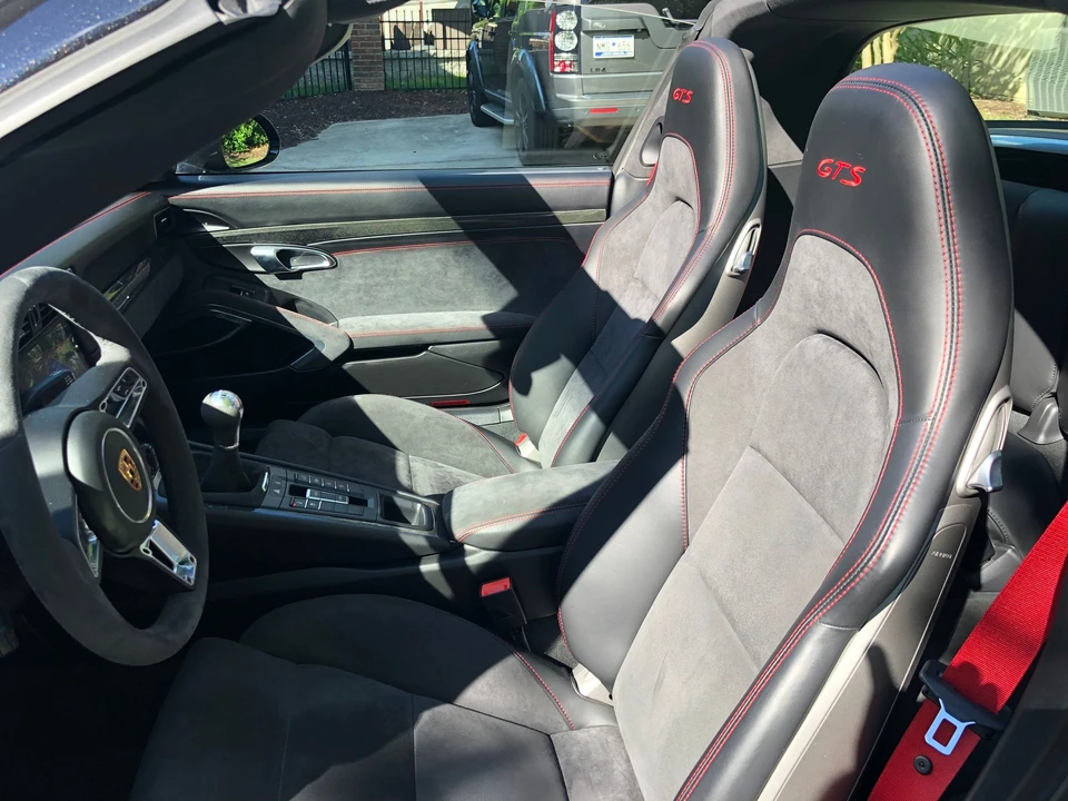 2017 Porsche 991 Targa 4 GTS - Image 8 of 9