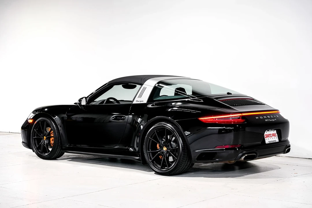 2017 Porsche 991 Targa 4 & 4S - Image 8 of 12