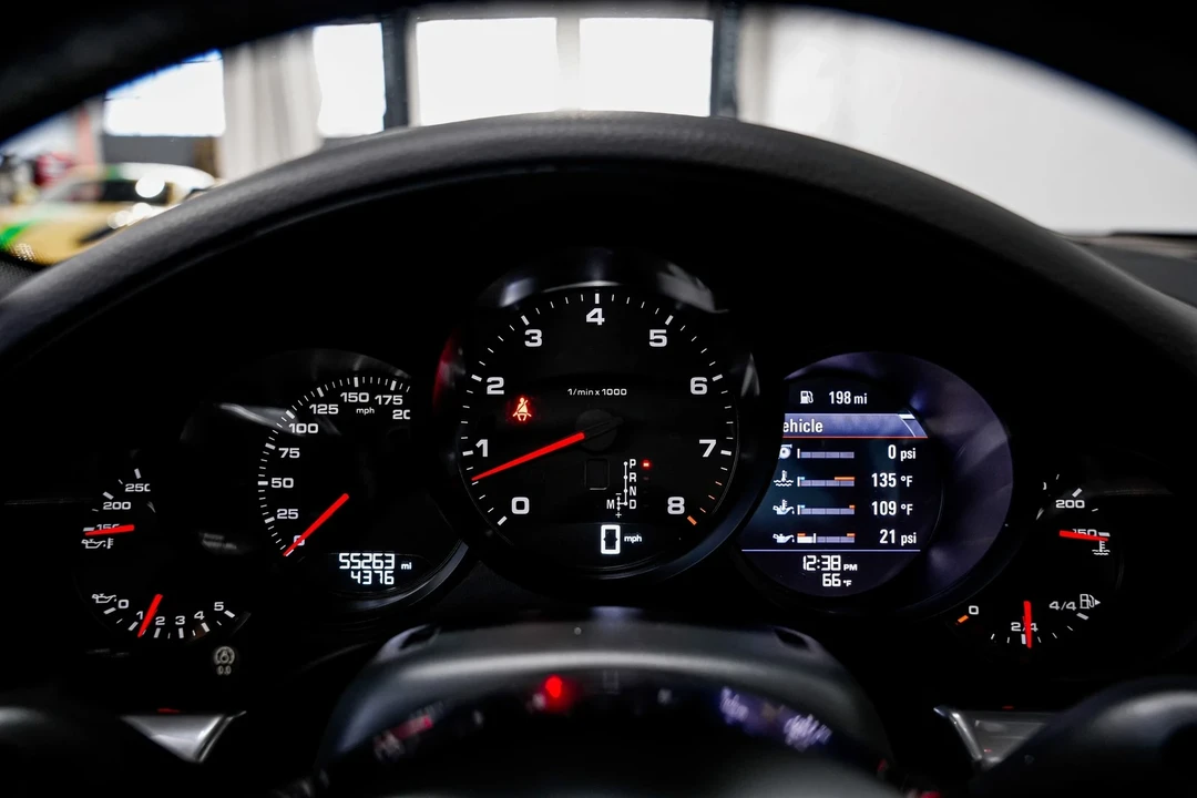 2017 Porsche 991 Targa 4 & 4S - Image 11 of 12
