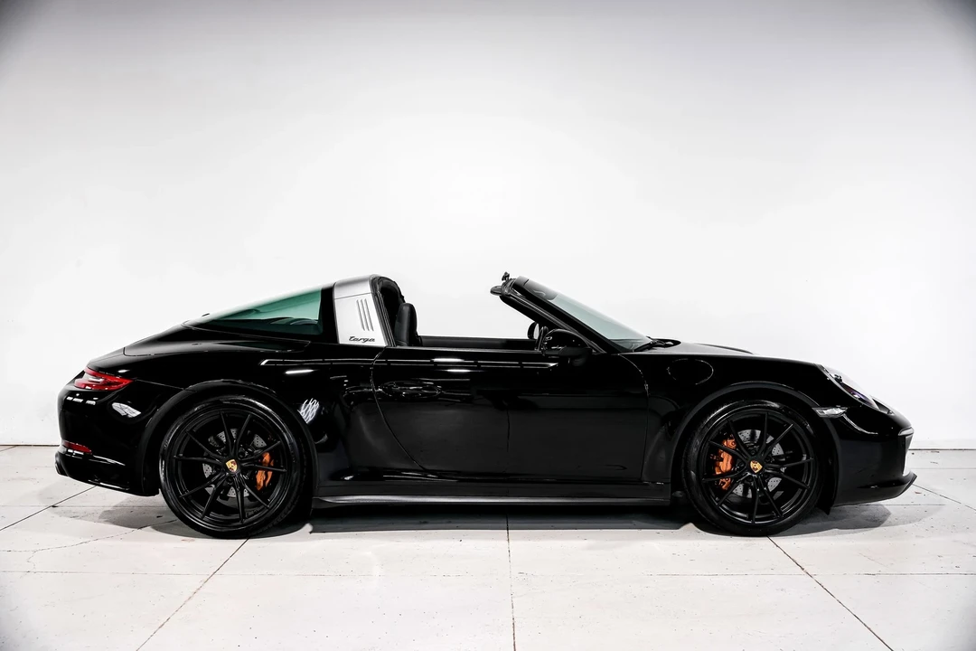 2017 Porsche 991 Targa 4 & 4S - Image 2 of 12
