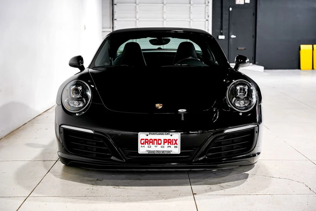 2017 Porsche 991 Targa 4 & 4S - Image 5 of 12